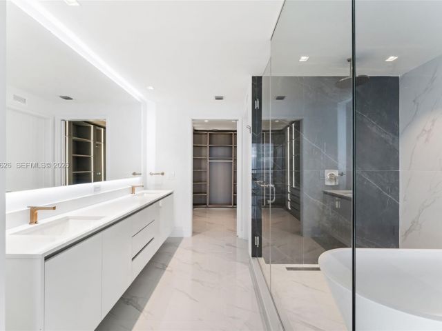 Apartment for rent  Unit #5401 - photo 7489220