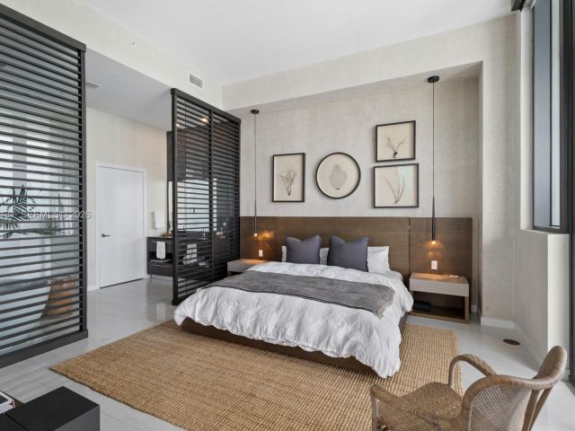 Apartment for rent  Unit #PH5001 - photo 7494535