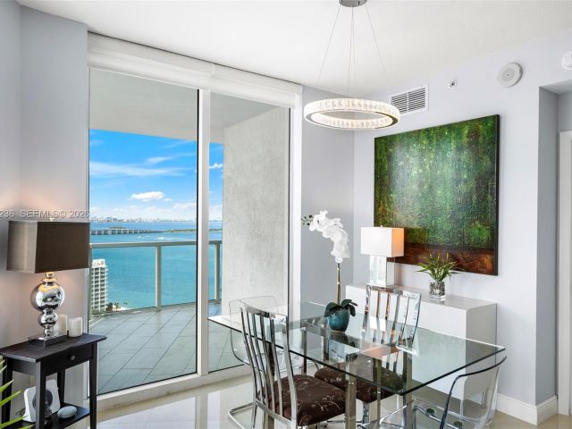 Apartment for sale  Unit #2512 - photo 7513708