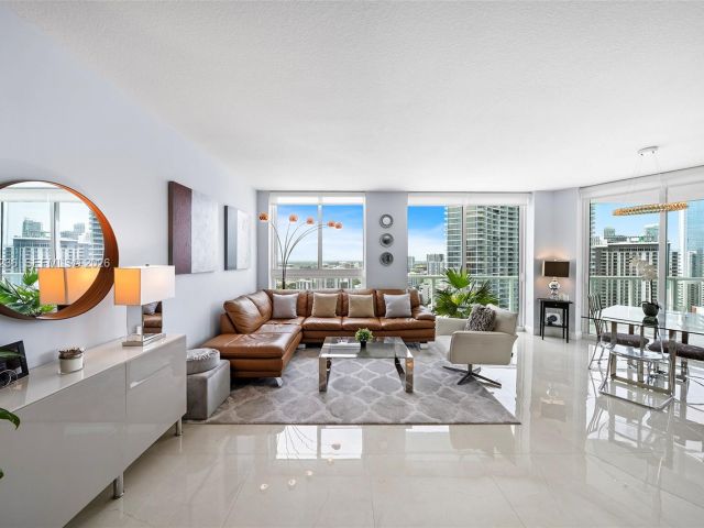 Apartment for sale  Unit #2512 - photo 7513710