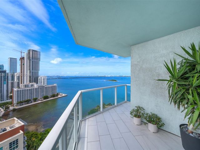 Apartment for sale  Unit #2512 - photo 7513715