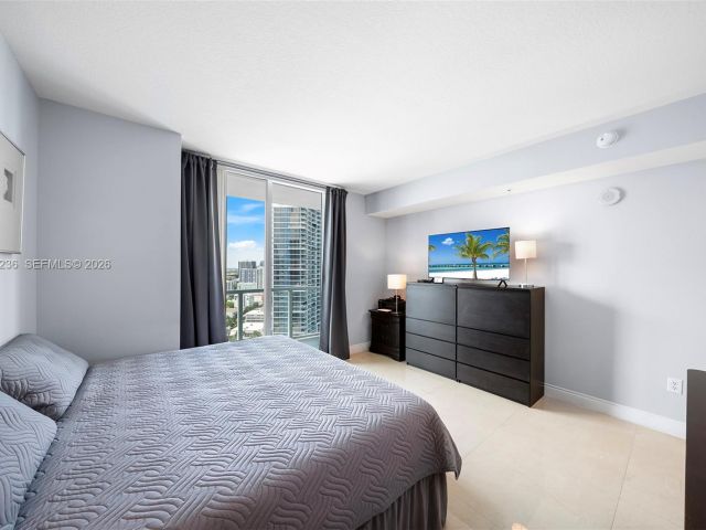 Apartment for sale  Unit #2512 - photo 7513720