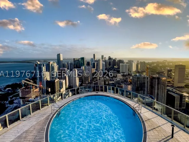 4-bedroom condo for rent in Miami - 851 NE 1st Ave PH 5402 - MondialRealty