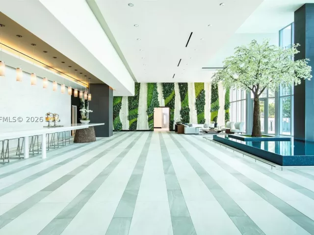 4-bedroom condo for rent in Miami - 851 NE 1st Ave PH 5402 - MondialRealty