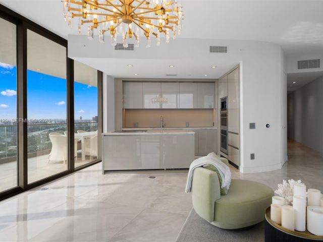 Apartment for rent  Unit #3205 - photo 7495721