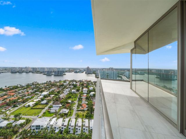 Apartment for rent  Unit #3205 - photo 7495726