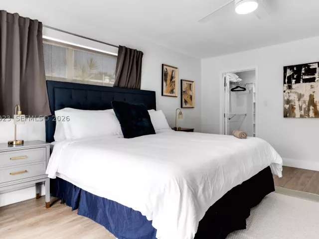 3-bedroom home for sale in Wilton Manors - 617 NW 30th Ct - MondialRealty