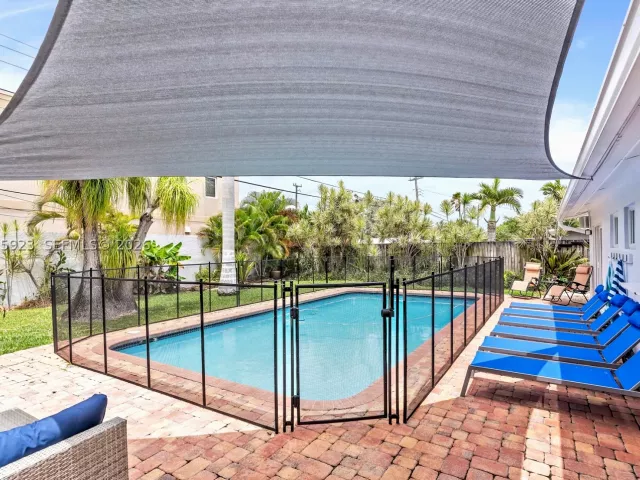 3-bedroom home for sale in Wilton Manors - 617 NW 30th Ct - MondialRealty