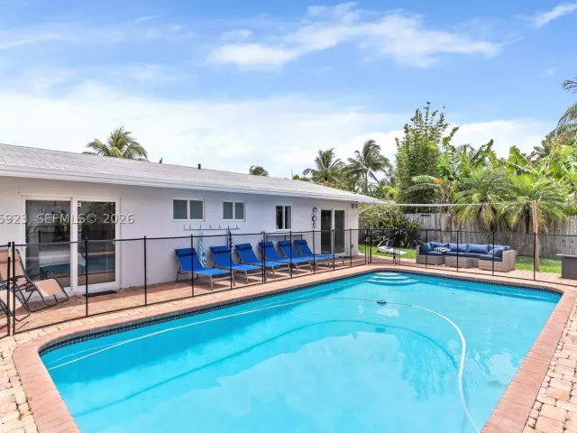 3-bedroom home for sale in Wilton Manors - 617 NW 30th Ct - MondialRealty