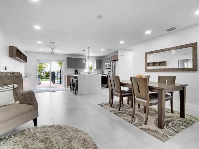 Home for sale at 617 NW 30th Ct - photo 7451573