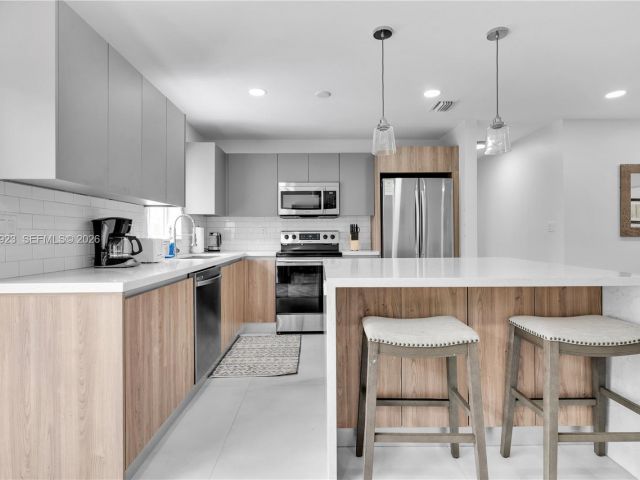 Home for sale at 617 NW 30th Ct - photo 7451576