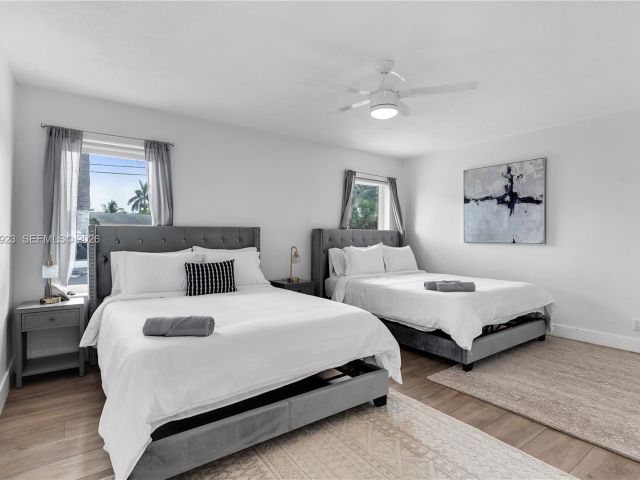 Home for sale at 617 NW 30th Ct - photo 7451580