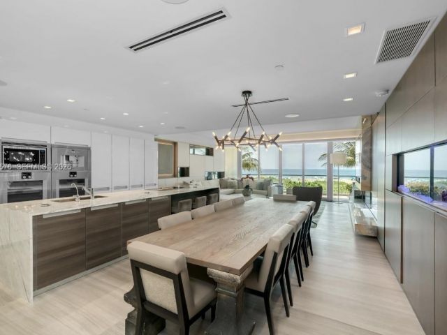 Apartment for sale  Unit #200 - photo 7507169