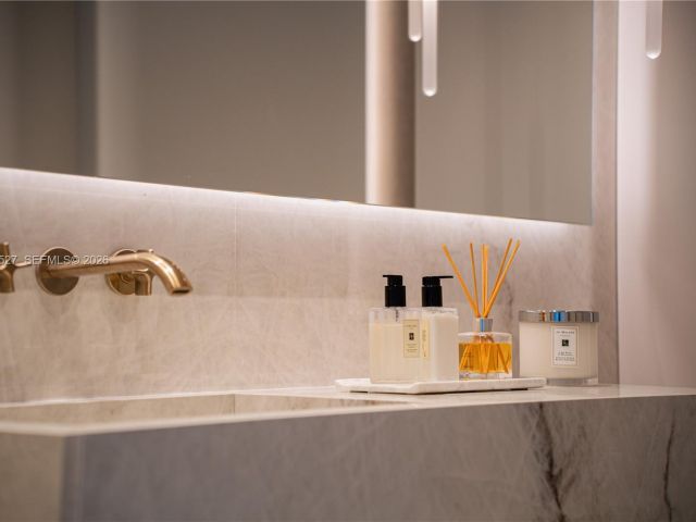 Apartment for sale  Unit #9 - photo 7494405