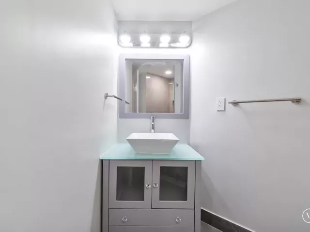 2-bedroom condo for sale in Hallandale Beach - 300 Three Islands Boulevard 306 - MondialRealty
