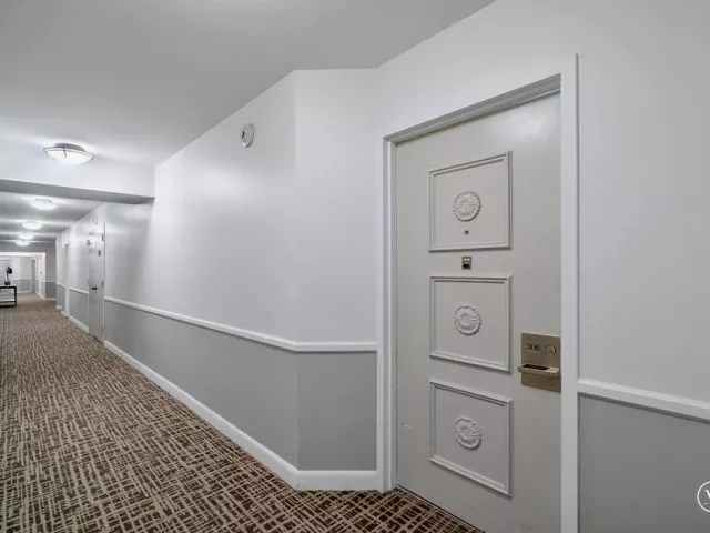 2-bedroom condo for sale in Hallandale Beach - 300 Three Islands Boulevard 306 - MondialRealty