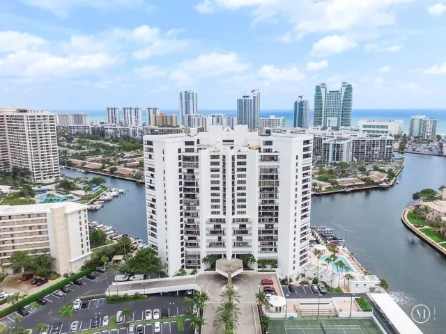 2-bedroom condo for sale in Hallandale Beach - 300 Three Islands Boulevard 306 - MondialRealty