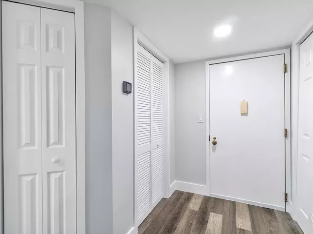 2-bedroom condo for sale in Hallandale Beach - 300 Three Islands Boulevard 306 - MondialRealty