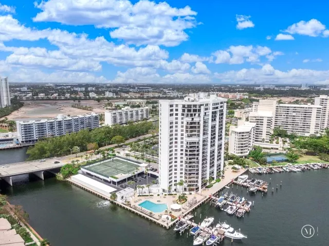 2-bedroom condo for sale in Hallandale Beach - 300 Three Islands Boulevard 306 - MondialRealty