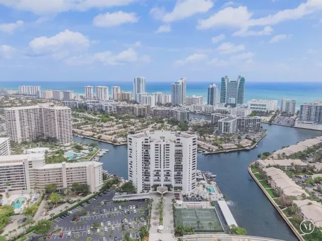 2-bedroom condo for sale in Hallandale Beach - 300 Three Islands Boulevard 306 - MondialRealty