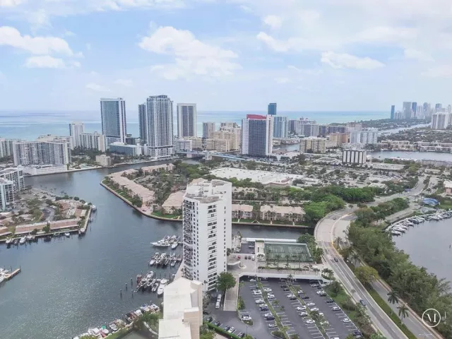 2-bedroom condo for sale in Hallandale Beach - 300 Three Islands Boulevard 306 - MondialRealty