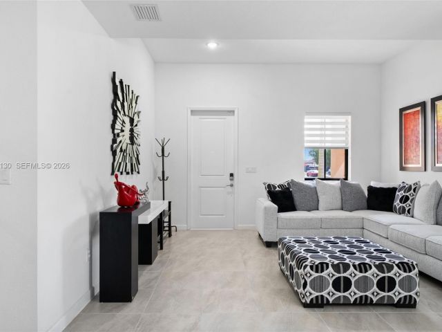 Home for sale at 160 SE 23rd Ter - photo 7460359