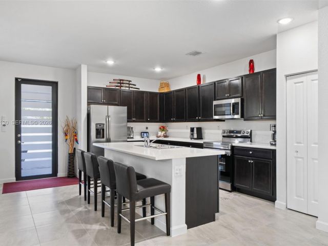 Home for sale at 160 SE 23rd Ter - photo 7460365