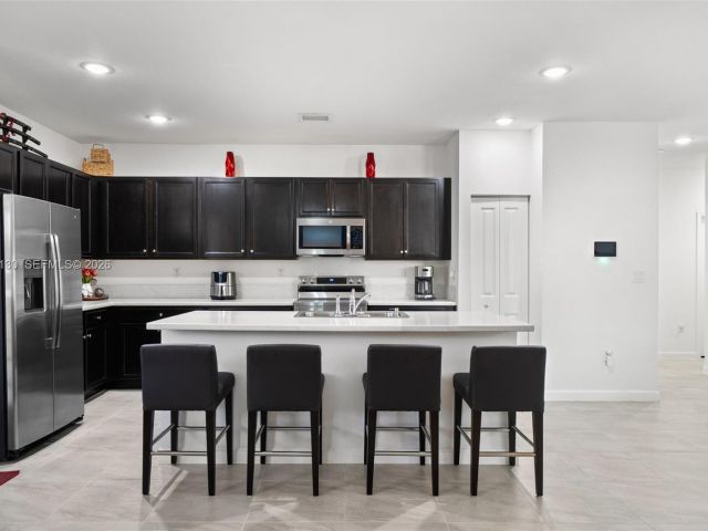 Home for sale at 160 SE 23rd Ter - photo 7460366