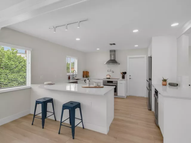 2-bedroom home for rent in Delray Beach - 802 Mallard Drive - MondialRealty