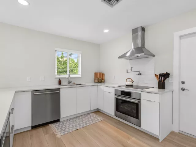 2-bedroom home for rent in Delray Beach - 802 Mallard Drive - MondialRealty