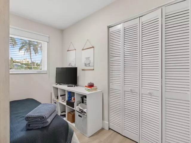 2-bedroom home for rent in Delray Beach - 802 Mallard Drive - MondialRealty