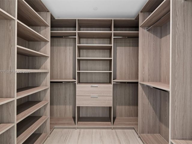 Apartment for rent  Unit #PH 5700 - photo 7488108