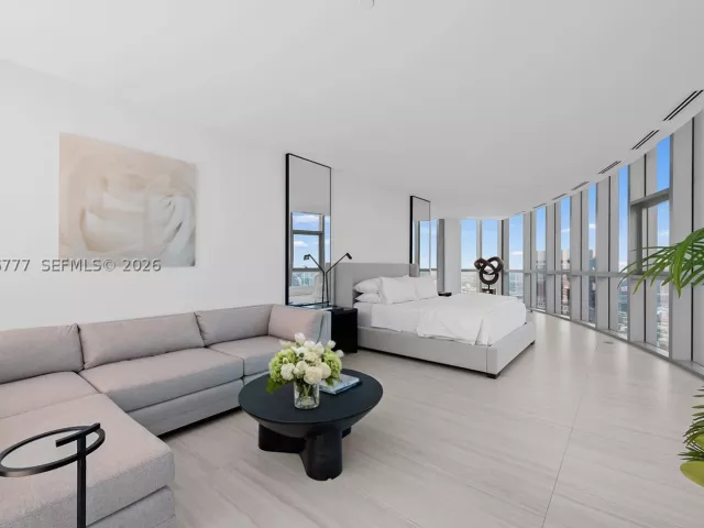 4-bedroom condo for rent in Miami - 851 NE 1st Ave PH 5700 - MondialRealty
