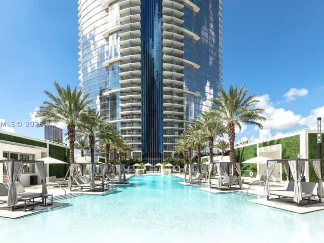 4-bedroom condo for rent in Miami - 851 NE 1st Ave PH 5700 - MondialRealty