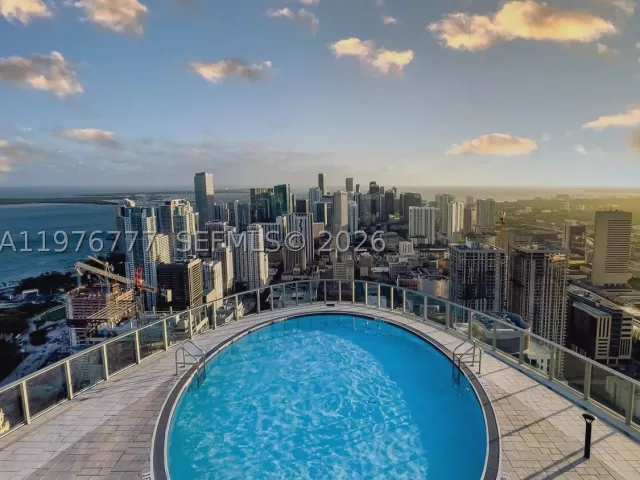 4-bedroom condo for rent in Miami - 851 NE 1st Ave PH 5700 - MondialRealty