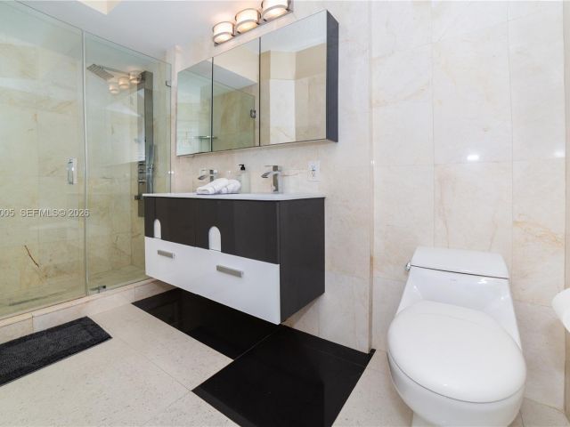 Apartment for rent  Unit #1815 - photo 7512503