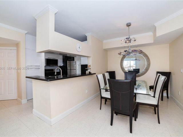 Apartment for rent  Unit #1815 - photo 7512515