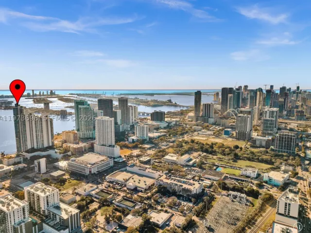 3-bedroom condo for rent in Miami - 2020 N Bayshore Dr 3303 - MondialRealty