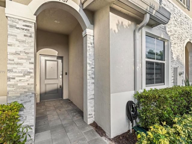 3-bedroom home for rent in Homestead - 1467 SE 26th Rd 0 - MondialRealty