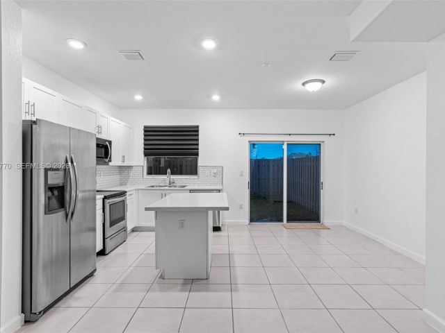 3-bedroom home for rent in Homestead - 1467 SE 26th Rd 0 - MondialRealty