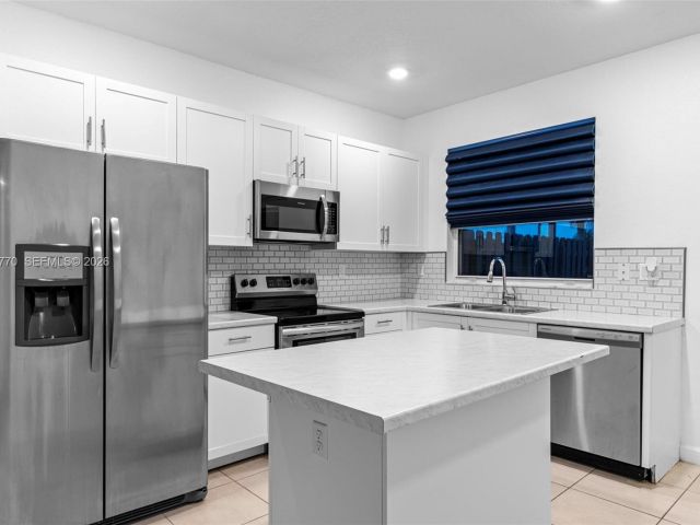 3-bedroom home for rent in Homestead - 1467 SE 26th Rd 0 - MondialRealty