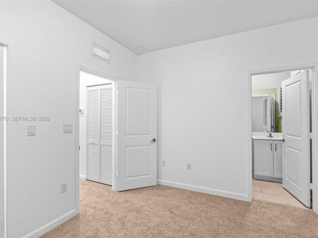 3-bedroom home for rent in Homestead - 1467 SE 26th Rd 0 - MondialRealty