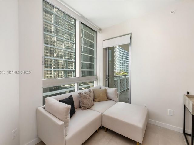 Apartment for rent  Unit #T-1502 - photo 7496335