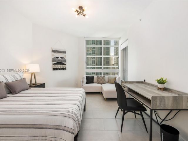 Apartment for rent  Unit #T-1502 - photo 7496346