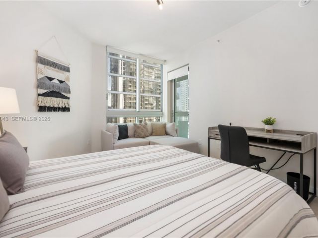 Apartment for rent  Unit #T-1502 - photo 7496349