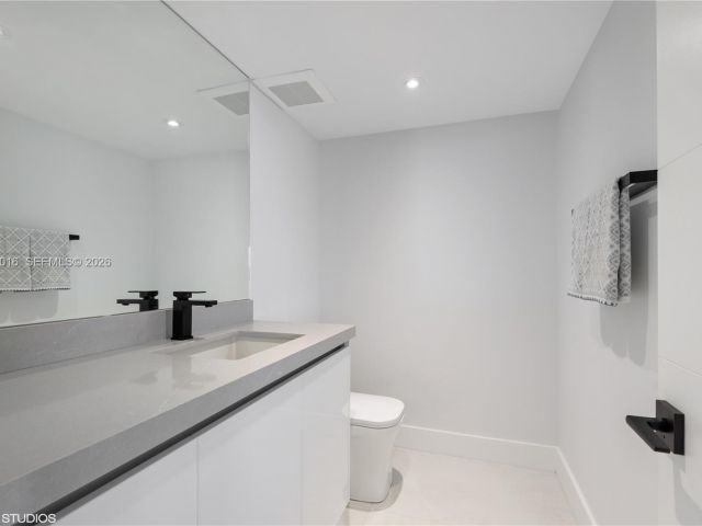 Apartment for sale  Unit #28J - photo 7505693