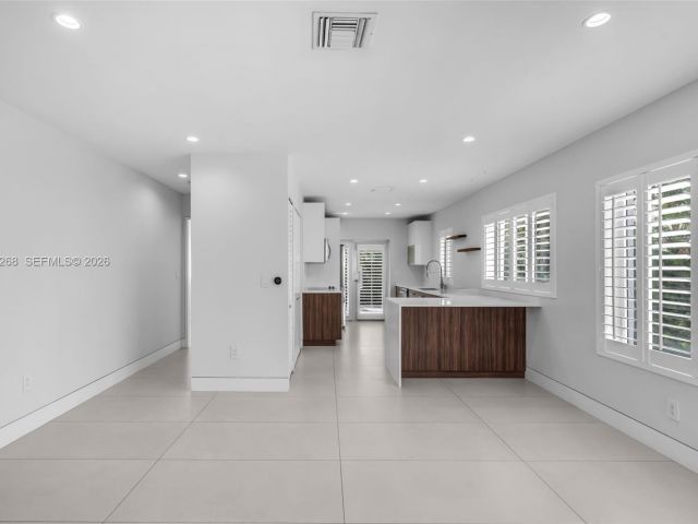 Home for sale at 1632 SW 12th St - photo 7509009