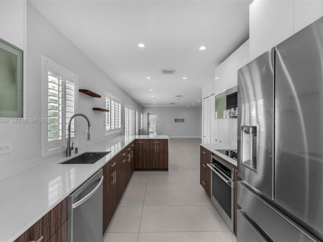 Home for sale at 1632 SW 12th St - photo 7509012