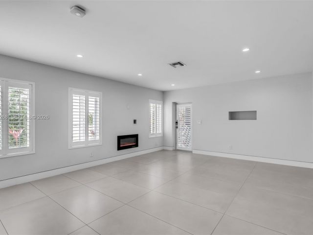 Home for sale at 1632 SW 12th St - photo 7509018