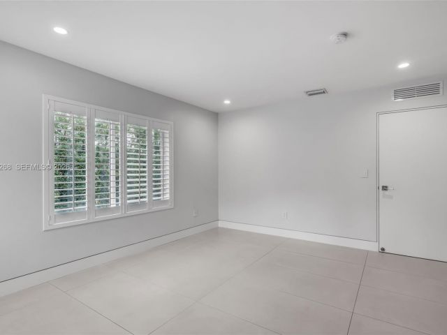 Home for sale at 1632 SW 12th St - photo 7509024